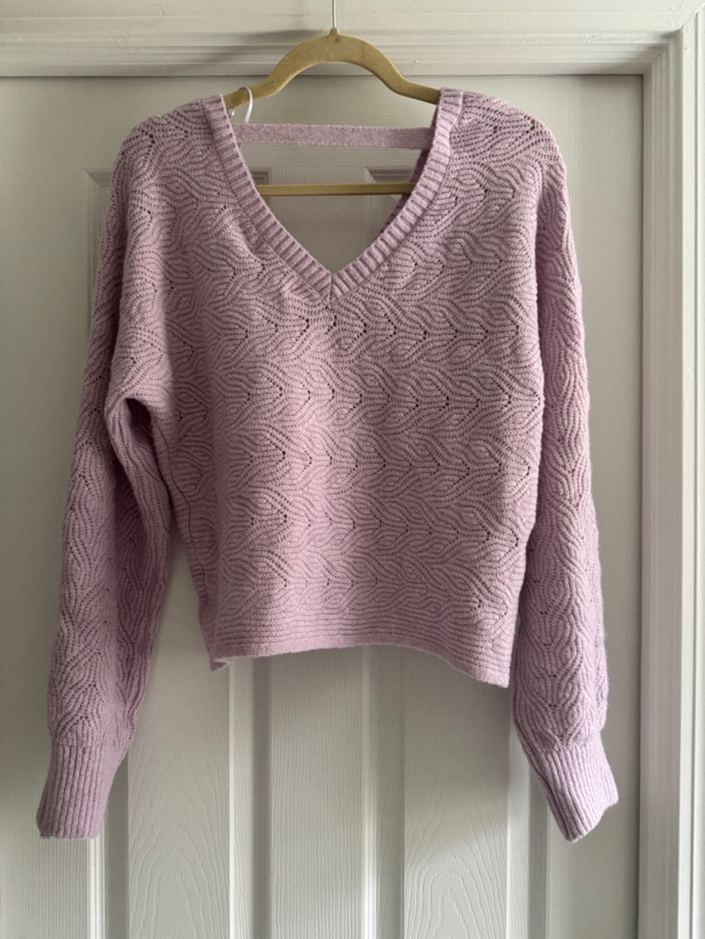 V-Neck Cable Knit Sweater Pink Rose Pastel Lilac - Size Large